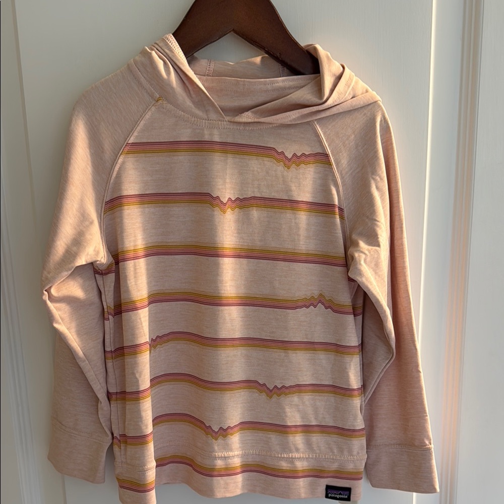 Patagonia 4t Capilene lightweight Hooded Shirt